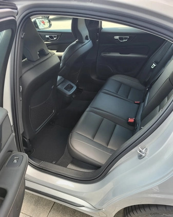 Volvo S60 cena 212152 przebieg: 10, rok produkcji 2023 z Chełmno małe 172